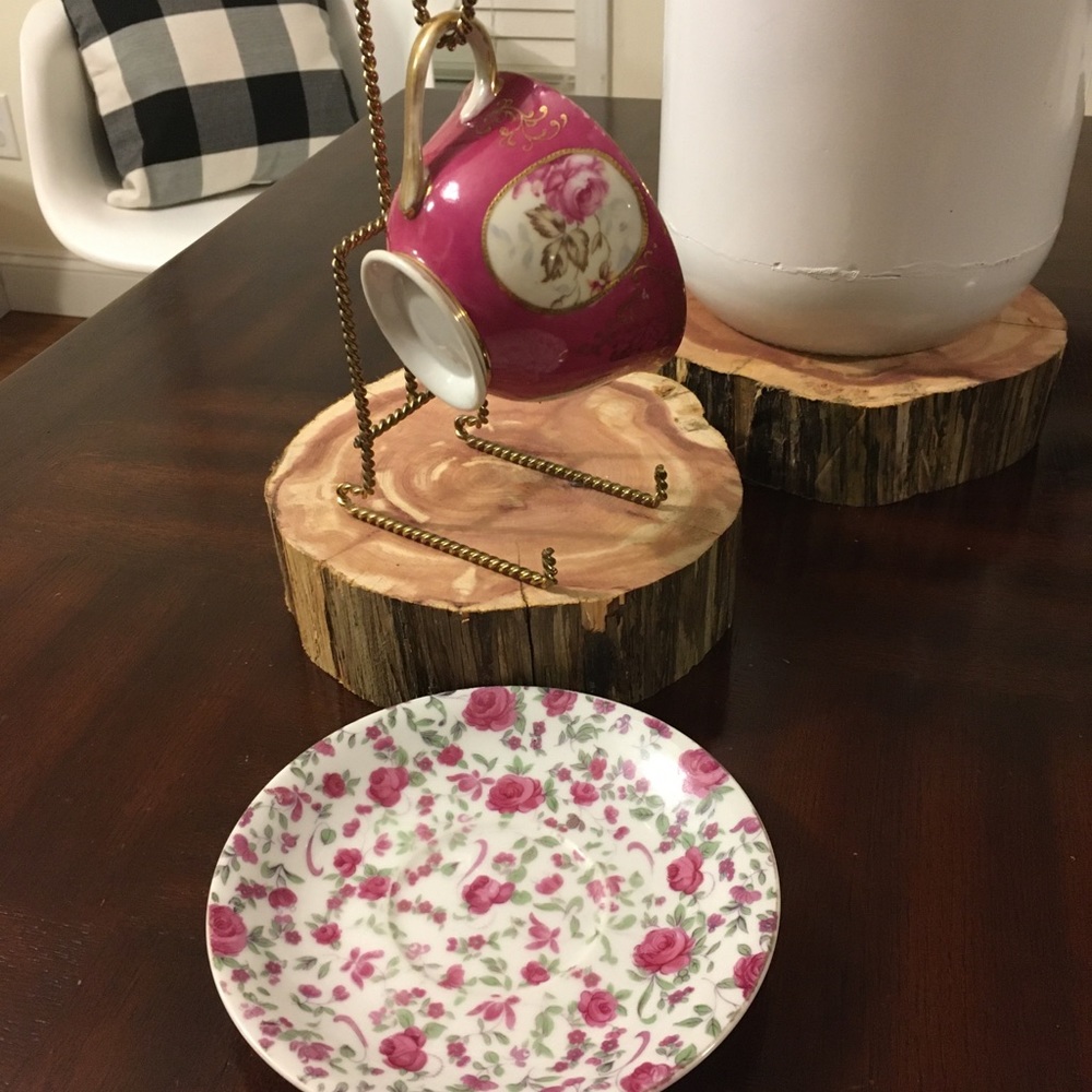 Collectible Teacup & Saucer